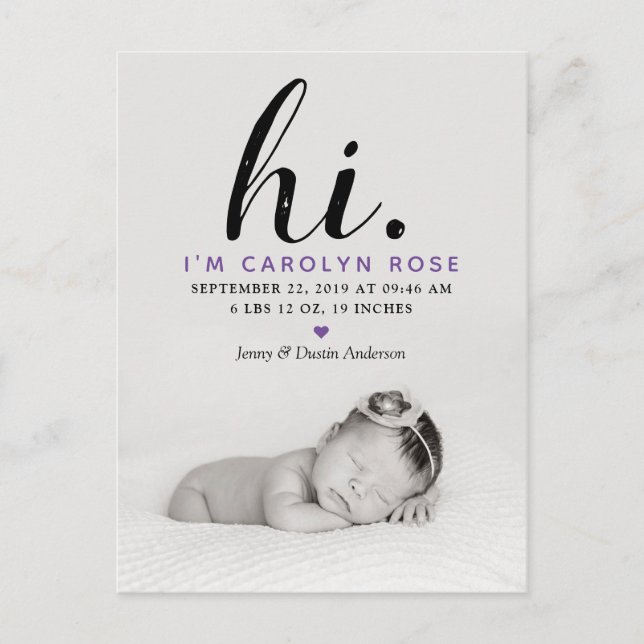 Modern Typography "Hi." Photo Birth Announcement Ankündigungspostkarte (Vorderseite)