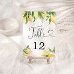 Modern Watercolor Lemon Brautparty Table Card Tischnummer<br><div class="desc">Drücken Sie die Süße der Liebe in Ihre Feier mit unseren Gegenständen! Inmitten des lebhaften Charmes von Aquarellfarben-Zitronen und botanischen Elementen, sind diese Gegenstände eine zesty Erklärung der Freude. Die reizvolle Kombination aus Zitrusfarben und üppiger Vegetation schafft eine Atmosphäre, die sowohl erfrischend als auch romantisch ist. Tauchen Sie ein in...</div>