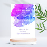 Modern Watercolor Lila Blue Star BAT MITZVAH Save The Date<br><div class="desc">Der schöne religiöse Jüdische Bat Mitzvah RETTETE DIE CARD-Karten. Helle Aquarellpastellfarben lila,  violett,  blau,  türkisblau mit David-Stern in Weiß. Moderne Drehbücher. 'Wird an die TORAH als Bar Mitzvah gerufen'. Perfekt für 12-jährige Tochter,  Mädchen. Einfach zu bearbeiten - einfach Ihre Informationen / Text hinzufügen.</div>