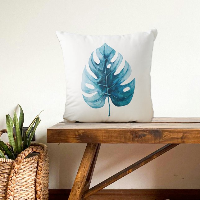 Modern Watercolor Tropical Blue Monstero Leaf Kissen (Von Creator hochgeladen)