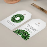 Modern Watercolor Wreath Custom Message Christmas Geschenkanhänger<br><div class="desc">Diese eleganten Weihnachtsgeschenke sind mit einem wunderschönen grünen Kranz in Aquarellen versehen, der eine festliche Touch in Ihre Urlaubsumhüllung bringt. Mit Platz für einen personalisierten Gruß, sind diese Tags perfekt, um Freunden und Familie Freude und Freude zu vermitteln. Das minimalistische Design, das durch ein natürliches Kranzmotiv und eine saubere Typografie...</div>