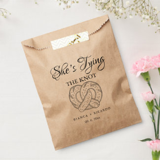 Modern We tied the knot pretzel favor bag wedding  Geschenktütchen