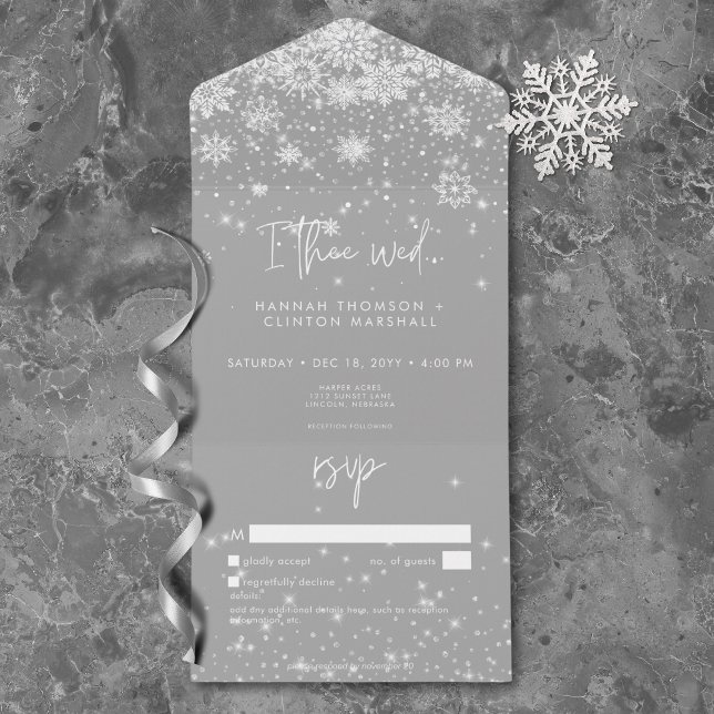 Modern weiße Sparkle-Schneeflocken Hochzeit kein A All In One Einladung (Modern White Sparkle Snowflakes Wedding No Dinner All In One Invitation)