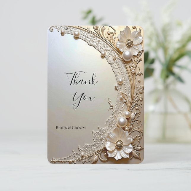 Modern White Flowers Pearls Thank You Card Dankeskarte (Stehend Vorderseite)