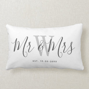 Modern White Gray Mr. und Mrs. Keepake Mit Monogra Lendenkissen