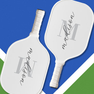 Modern White Minimalistisch Script Monogram Pickleball Schläger