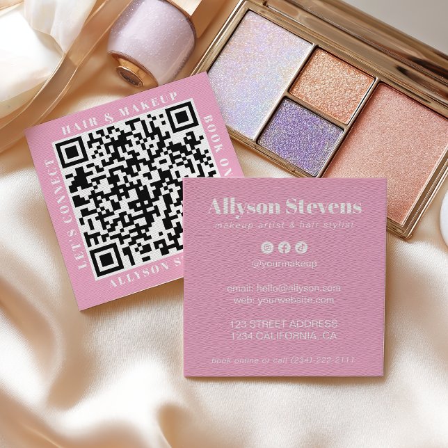 Modern White on Pink Bold QR Code Hair & Makeup Quadratische Visitenkarte (Modern White on Pink Bold QR Code Hair & Makeup Square Business Card)