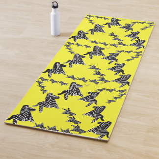Modern wild yellow zebra yogamatte