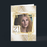 Moderne abstrakte goldfarbene Formen 21. Foto Karte<br><div class="desc">Feiern Sie Ihren 21. Geburtstag mit diesem modernen und schicken Design mit Imitaten goldfarbenen karierten Streifen auf Weiß, die die obere und untere Kante der Karte und rahmen ein quadratisches Imitat goldenen geometrischen Foto Rahmen. Die Zahlen 21 erscheinen in einem Imitat Gold am unteren Rand und geben einen stilvollen und...</div>