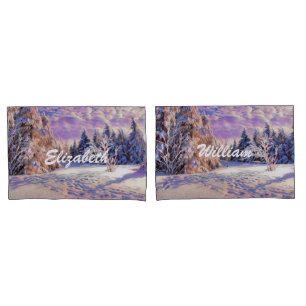 Moderne Aquarellfarben mit bunten, schneebedeckten Kissenbezug