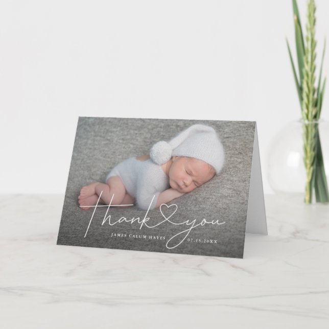 Moderne Baby Birth Ankündigung Vielen Dank Herz (Vorderseite)