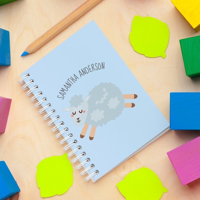 Moderne Beauty Pastel Blue Shee und Name der Kinde Notizbuch (Von Creator hochgeladen)