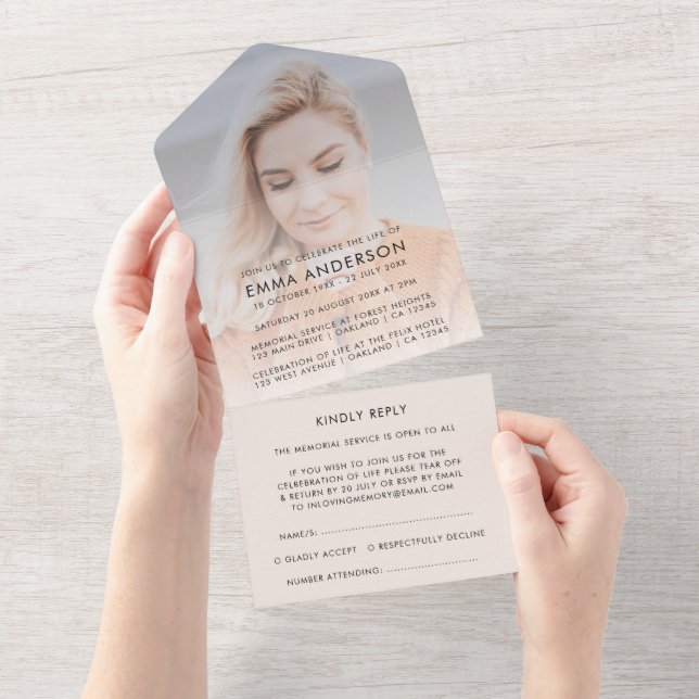 Moderne Beerdigung | Elegante Feier des Lebens UAW All In One Einladung (Abreißen)