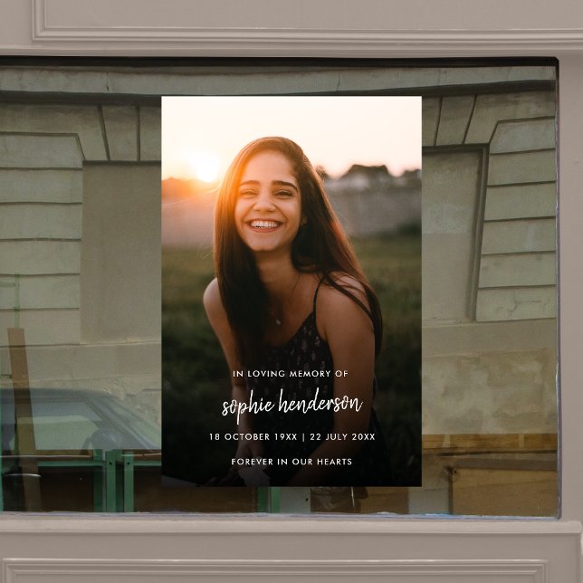 Moderne Beerdigungsfeier zum Gedenken an das Leben Fensteraufkleber (Von Creator hochgeladen)