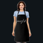 Moderne Black Hashtag Momlife Calligraphy Schürze<br><div class="desc">Steigern Sie Ihren Küchenalltag mit der zeitgenössischen Schürze Momlife Calligraphy Black Hashtag. Diese elegante und schicke Schürze besticht durch den trendigen Satz "#Momlife", der elegant in moderner Kalligraphie auf solidem schwarzem Hintergrund geschrieben wurde. Diese Schürze ist perfekt für geschäftige Mütter, die alles jonglieren. Sie ist sowohl ein stilvolles Statement als...</div>