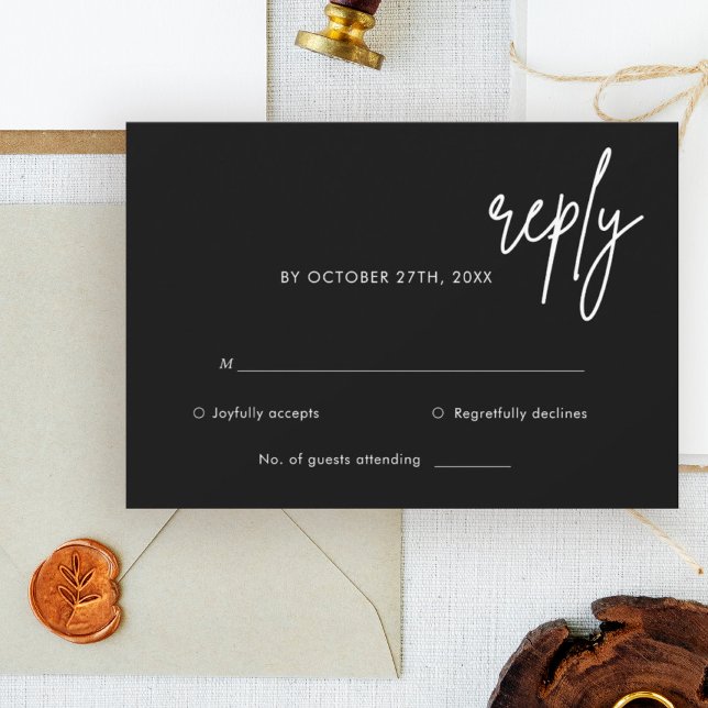 Moderne Black Simple Wedding RSVP Card (Von Creator hochgeladen)