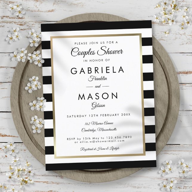 Moderne Black Stripe Gold Paare Dusche Einladungspostkarte (Modern Black Stripe Gold Couples Shower Invitation Postcard)