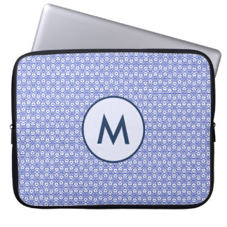 Moderne Blaue Geometrische Dreiecksstruktur Minima Laptopschutzhülle