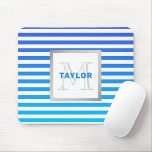 Moderne blaue Ombre-Streifen mit Name Monogram Mousepad