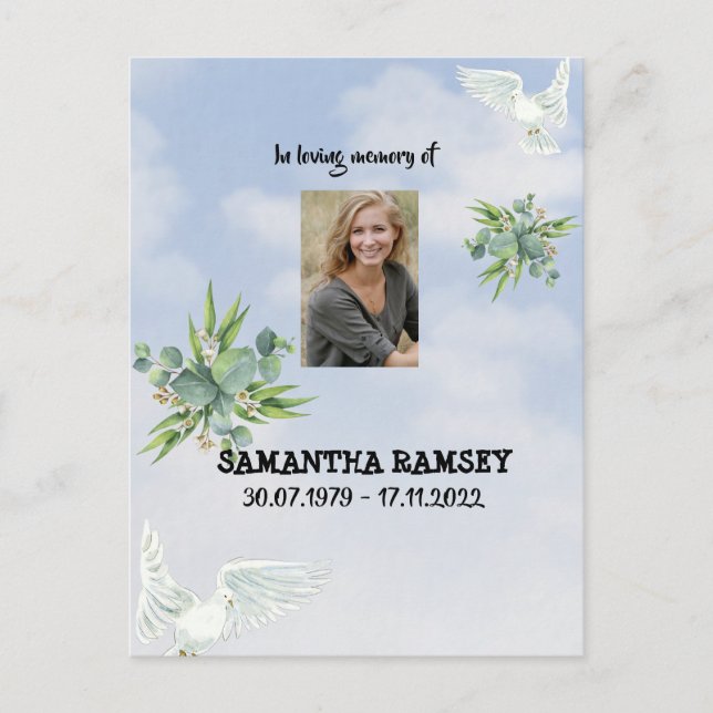 Moderne Blue Sky Condolence Card Ankündigungspostkarte (Vorderseite)