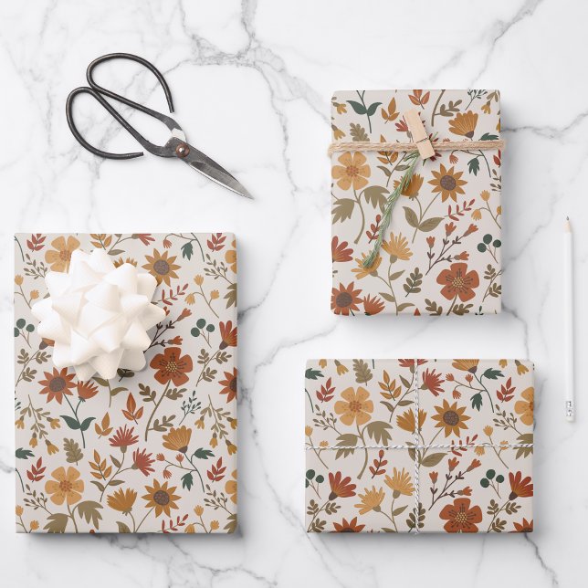 Moderne Blume belassen Goldrust-Rust Geschenkpapier Set (Modern Flowers Leaf Print Gold Rust Celebrate Wrapping Paper Sheets from Studio Posies. )