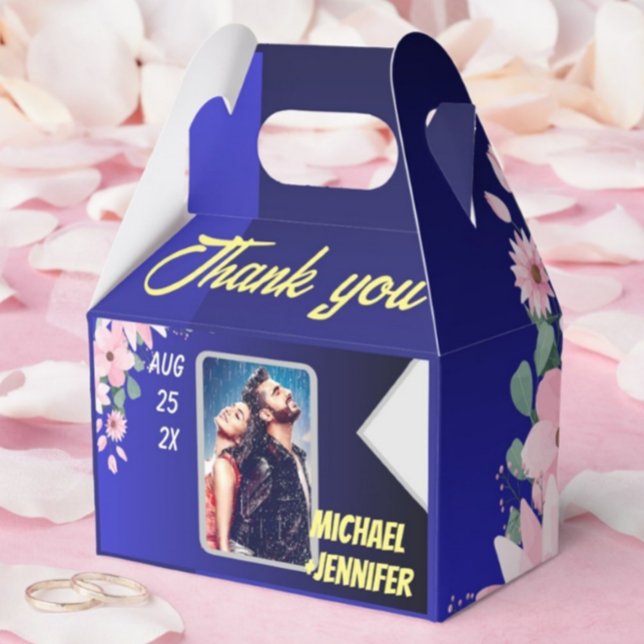 Moderne Blumenblauer Himmel Maßgeschneidertes Foto Geschenkschachtel (Von Creator hochgeladen)