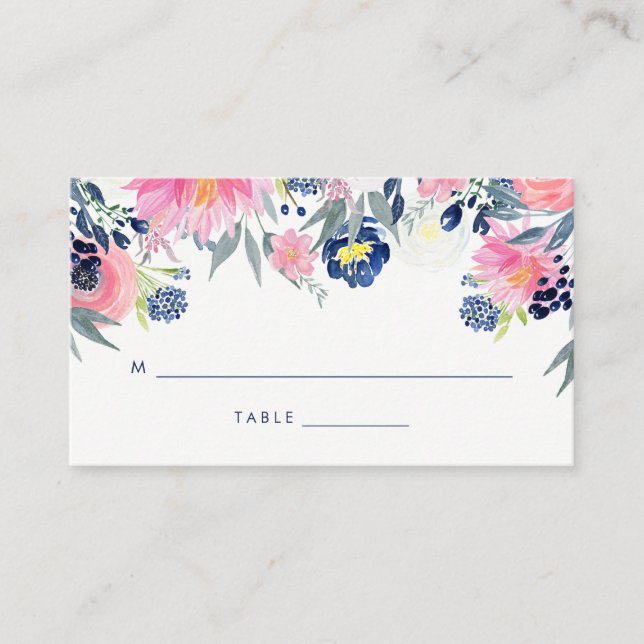 Moderne Blush Pink und Navy Floral Wedding Escort Platzkarte (Vorderseite)