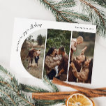 Moderne Boho Arch Freude in allen Dingen drei Foto Feiertagskarte<br><div class="desc">Feiern Sie die Freude der Saison mit diesem modernen Boho Bogen Freude in allen Dingen drei Foto-Urlaubskarte. Das einzigartige und chic bearbeitbare Skript schafft eine Touch von Charme und Individualität. Das schlichte, elegante Schwarz-Weiß-Design mit einem klassischen böhmischen Bogen erinnert an ein skurriles Winterambiente. Der minimale und zarte festliche Schriftart verleiht...</div>