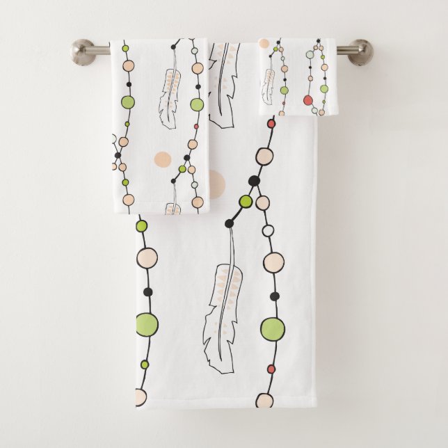 Moderne Boho Beads and Feathers Badhandtuch Set (Insitu)