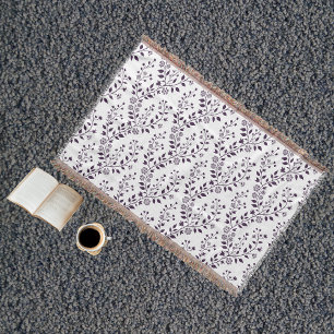 Moderne Boho-Blumenmuster Pflaume Weiß Decke