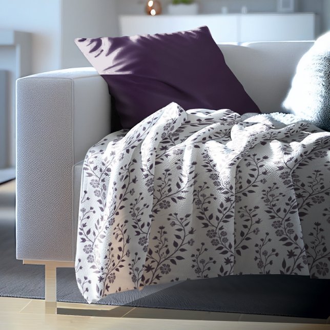 Moderne Boho-Blumenmuster Pflaume Weiß Fleecedecke (Von Creator hochgeladen)