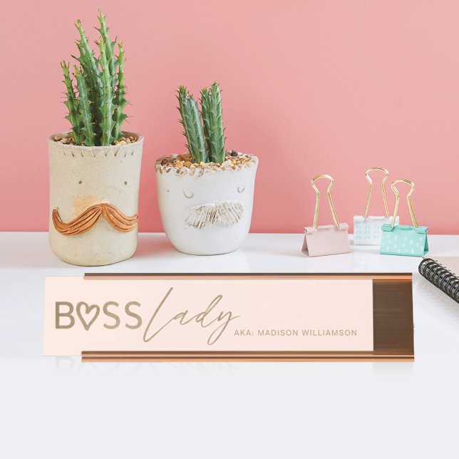 Moderne Boss Lady Stilvolle Blush Pink & Gold Schreibtischnamensplakette (Von Creator hochgeladen)