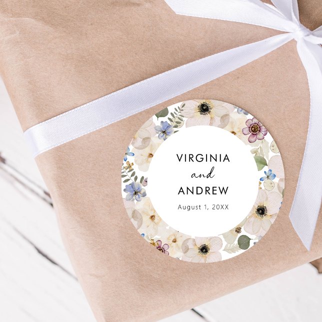 Moderne botanische Hochzeitstickerei Runder Aufkleber (Elegant Modern Floral Botanical Watercolor Wedding Sticker by Painted Paperie
)