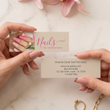 Moderne Bräune Fuchsiarosa Schrift Foto Nagelstudi