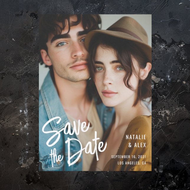 Moderne Brush Script Foto Hochzeit Save The Date (Von Creator hochgeladen)