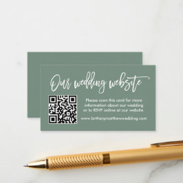 Moderne Brush Script Hochzeitswebsite QR Sage Gree Begleitkarte