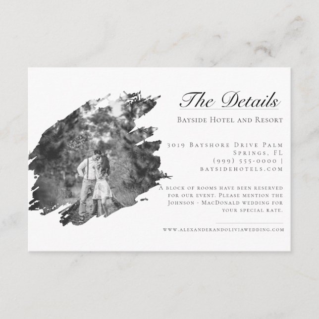 Moderne Brushstroke Foto Wedding | Weiß Begleitkarte (Vorderseite)