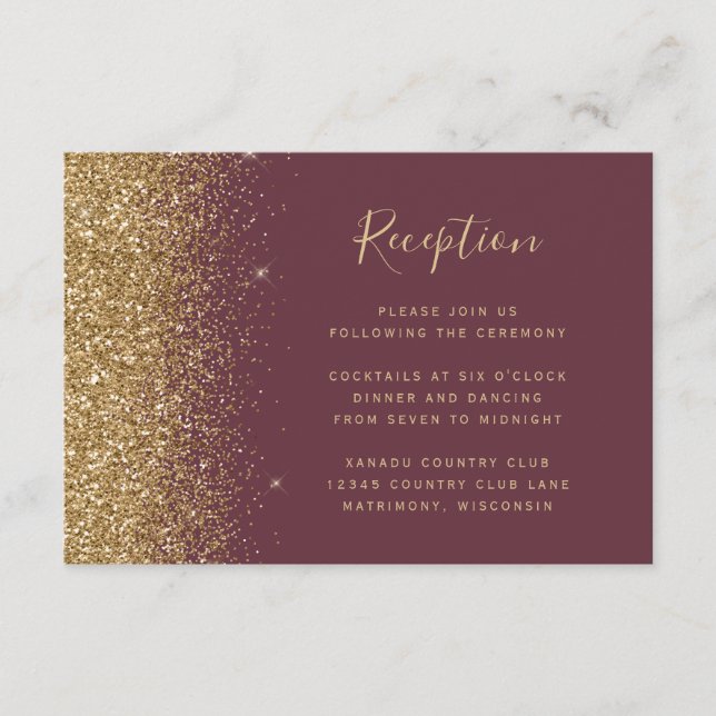 Moderne Burgund Gold Glitzer Hochzeitsempfehlung Begleitkarte (Vorderseite)