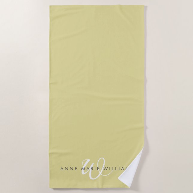 Moderne Chartreuse Weiße Schrift Monogramm Strandtuch (Vorderseite)