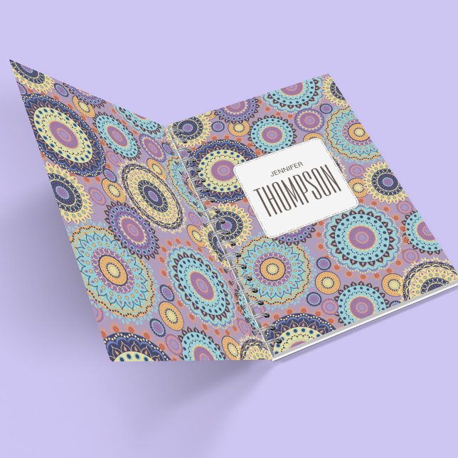 Moderne Chic mignon tendance couleur violet person (Purple Geometric Custom Notebook.)