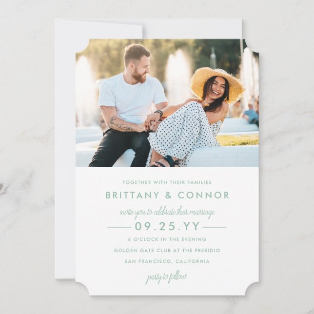 Moderne Chic Sage Green und White Foto Hochzeit Einladung (Vorderseite)