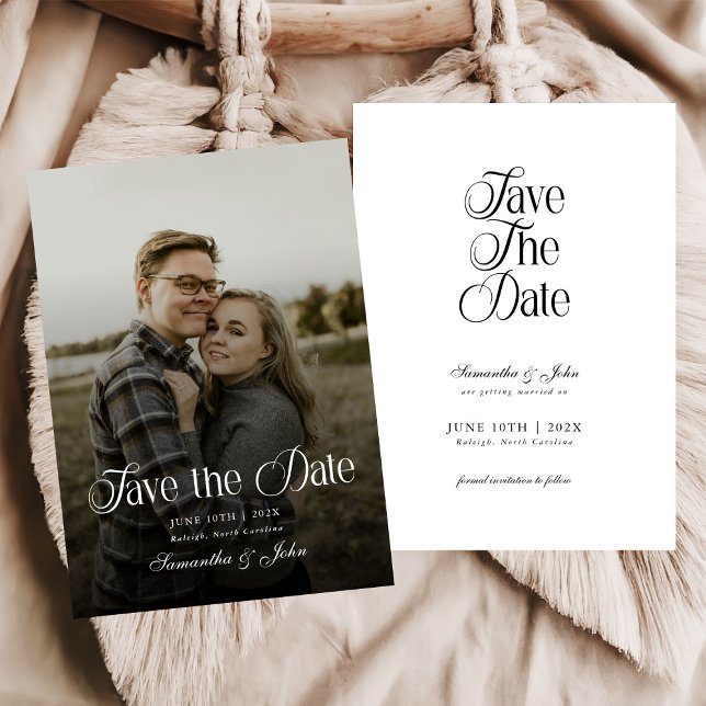 Moderne Chic-Typografie Schwarz-Weiß-Foto Save The Date (Von Creator hochgeladen)