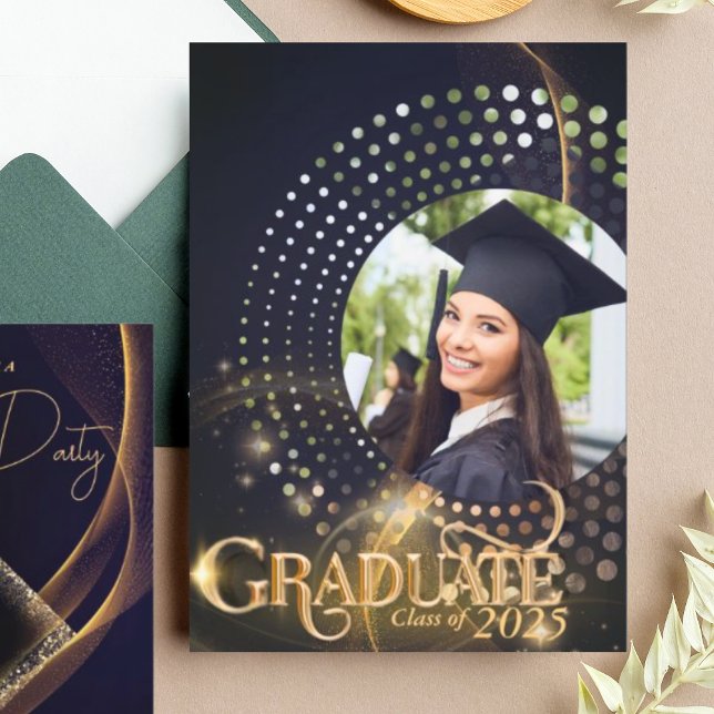 Moderne Clean Chic Graduation Photo Invitation (Créateur téléchargé)
