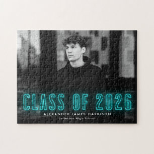Moderne Cyan Neon Class 2025 Abschluss Foto