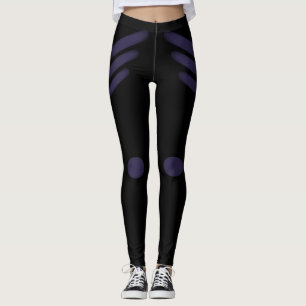 Moderne diagonale Linien in Indigoblau auf Schwarz Leggings