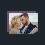 Moderne Drehbuchhochzeit Save The Date<br><div class="desc">Moderne Drehbuch elegante Hochzeit Save the Date Karte. Modernes minimalistisches Design. Alle Farben können individuell angepasst werden.</div>