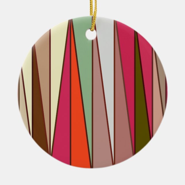 Moderne Dreiecke aus dem Mittelalter, Taupe & Fuch Keramik Ornament (Vorne)