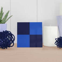 Moderne dunkelblaue karierte Keramik Fliese