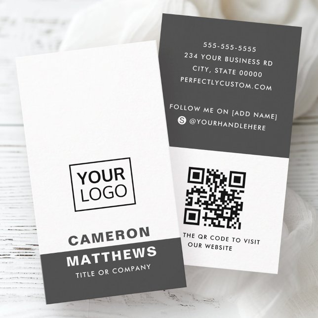 Moderne dunkelgraue Weiß hinzufügen Logo Social Me Visitenkarte (Modern dark gray white add logo social media icons business card)