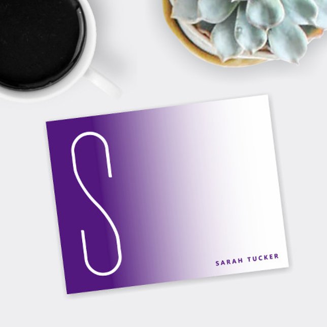 Moderne dünne Monogram Lila Fade Beruflich Mitteilungskarte (Thin monogram purple ombre flat note card)